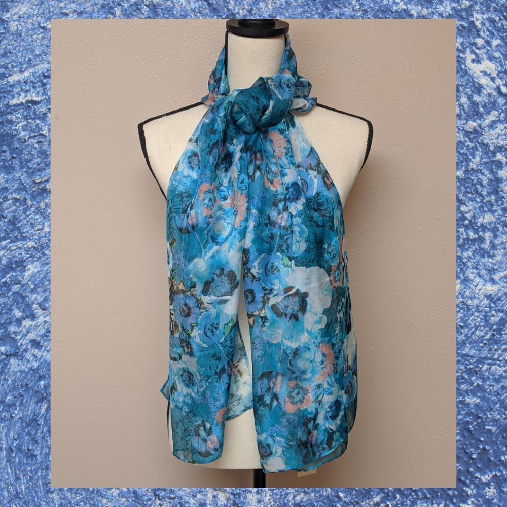 COLLECTION XIIX 'AQUA FLOWER' OBLONG Wrap/Scarf